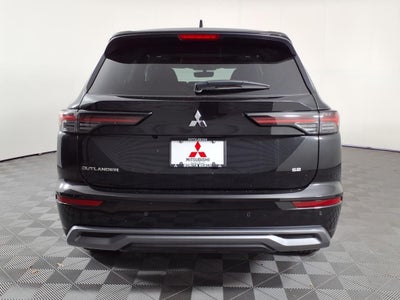 2025 Mitsubishi Outlander SE