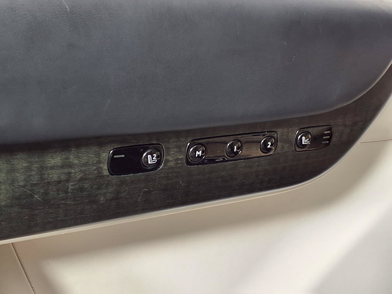 2020 Rolls-Royce Cullinan Base