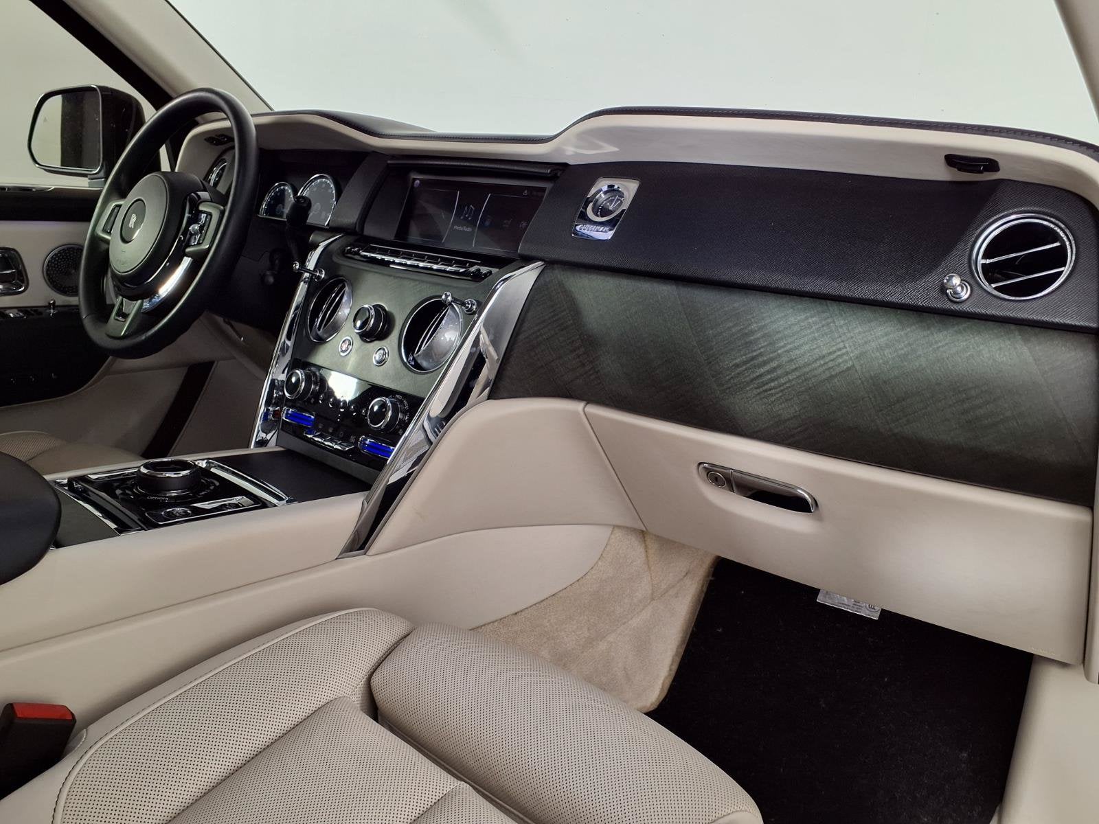 2020 Rolls-Royce Cullinan Base