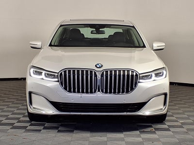 2022 BMW 7 Series 740i