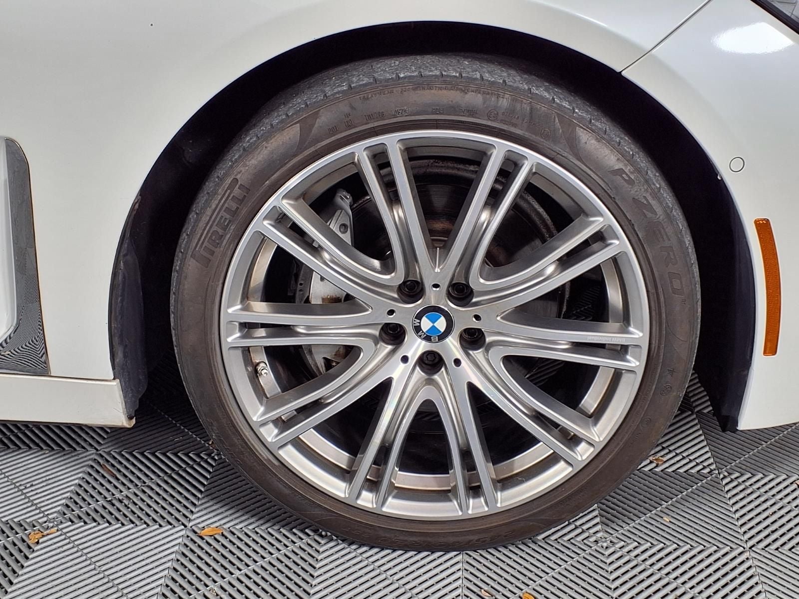 2022 BMW 7 Series 740i