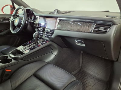 2024 Porsche Macan T