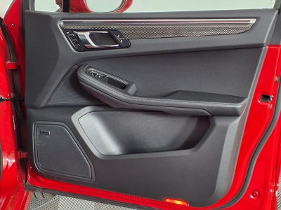 2024 Porsche Macan T
