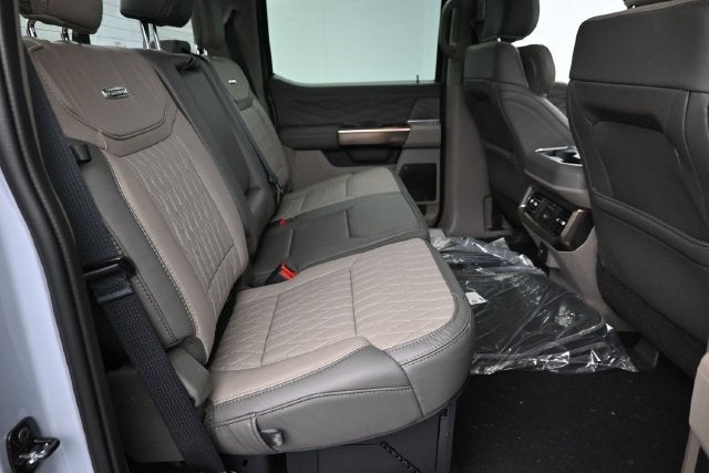 2027 Ford F-350SD Platinum