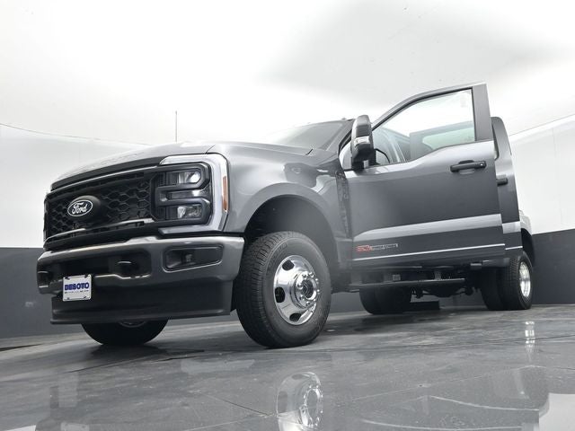 2027 Ford F-350SD XL DRW