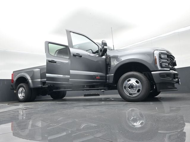 2027 Ford F-350SD XL DRW