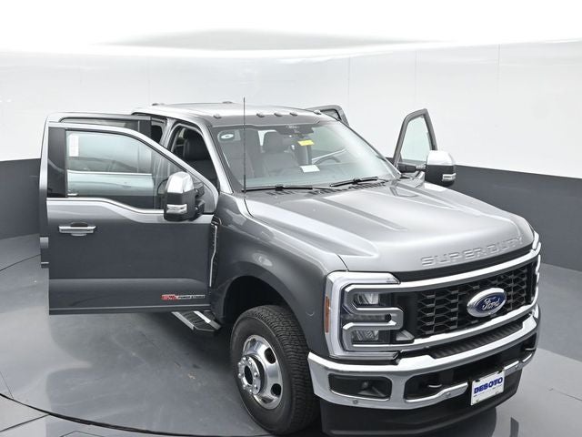 2026 Ford F-350SD Lariat DRW