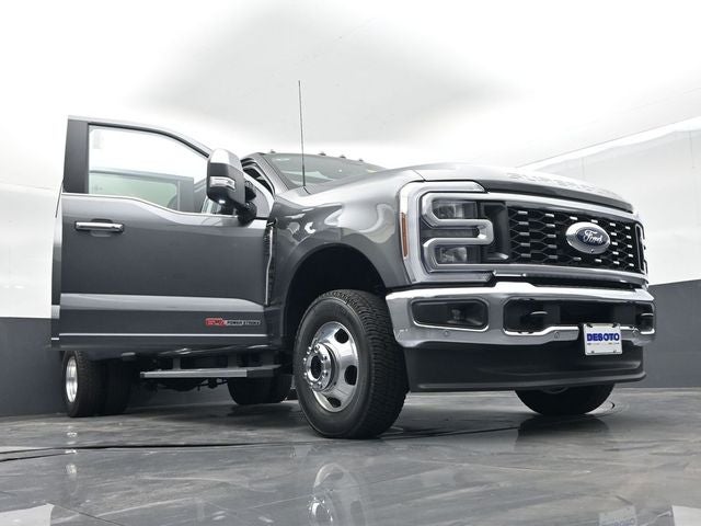 2026 Ford F-350SD Lariat DRW