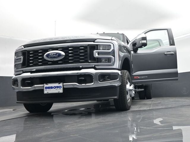 2026 Ford F-350SD Lariat DRW