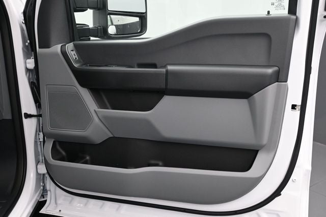 2027 Ford F-350SD XL DRW