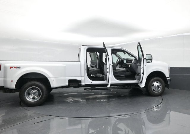 2027 Ford F-350SD XLT DRW