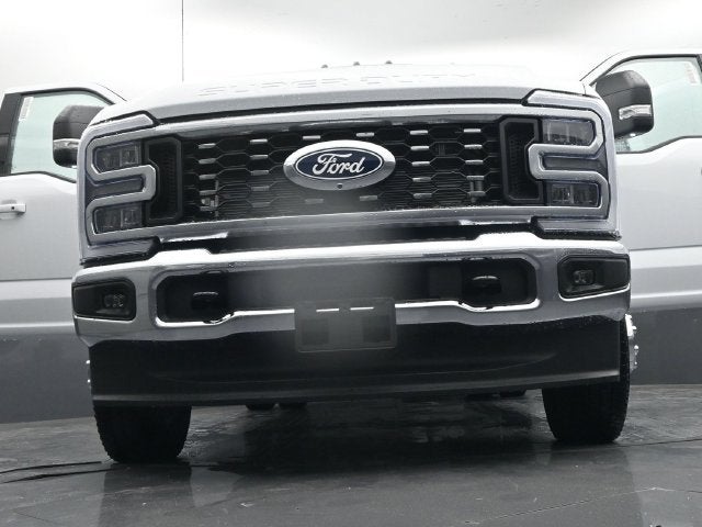 2027 Ford F-350SD XLT DRW