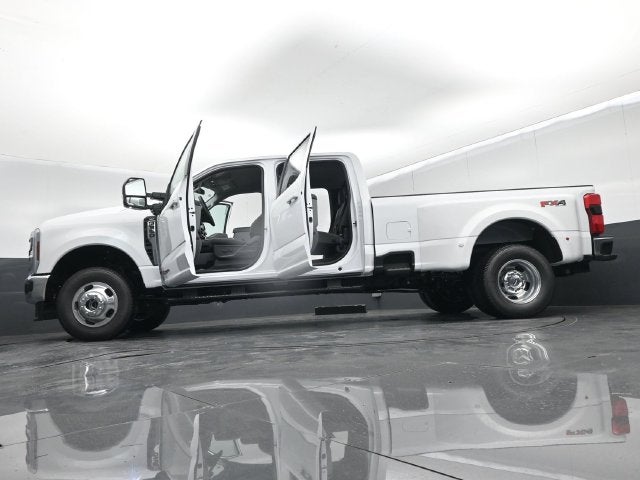 2027 Ford F-350SD XLT DRW