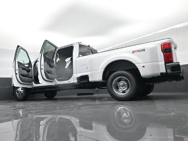 2027 Ford F-350SD XLT DRW