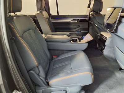 2023 Jeep Grand Wagoneer L Series III 4x4