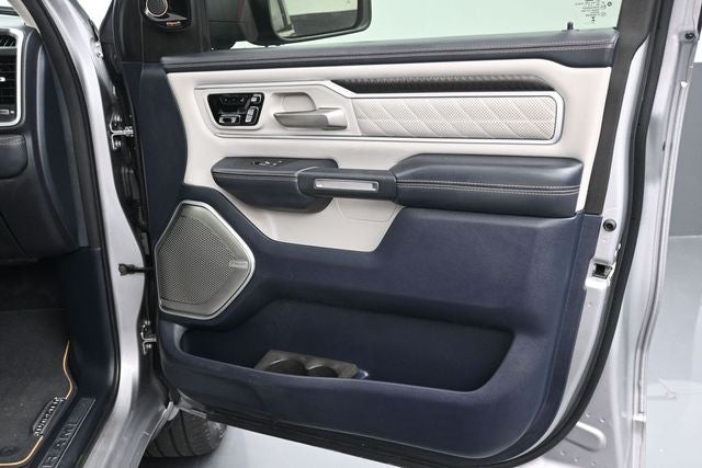 2025 RAM 1500 Tungsten Crew Cab 4x4 5'7' Box