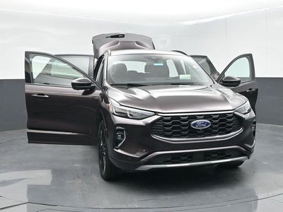 2023 Ford Escape ST-Line Elite