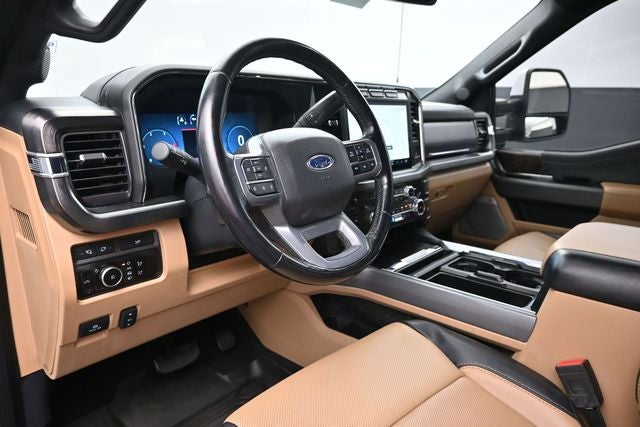 2023 Ford F-350 LARIAT