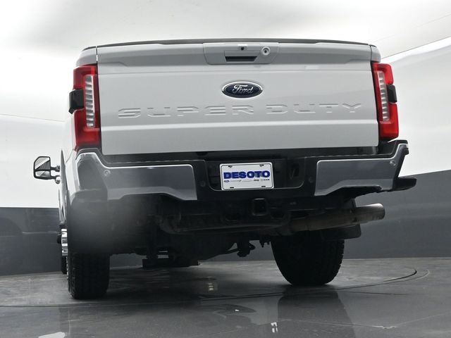2023 Ford F-350 LARIAT
