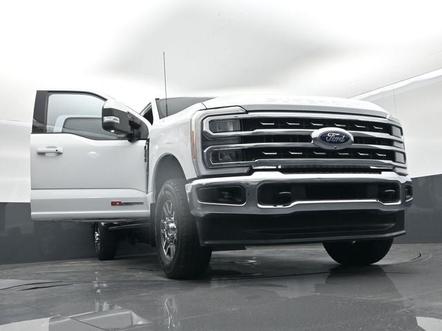 2023 Ford F-350 LARIAT