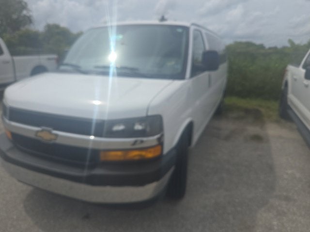 2025 Chevrolet Express Passenger RWD 3500 Extended Wheelbase LT