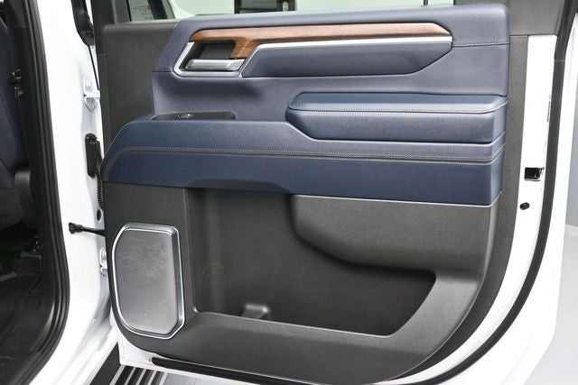 2024 Chevrolet Silverado 3500HD 4WD Crew Cab Standard Bed High Country