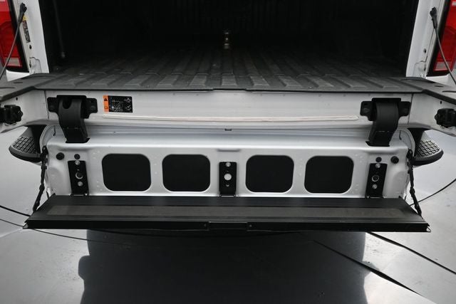 2024 Chevrolet Silverado 3500HD 4WD Crew Cab Standard Bed High Country