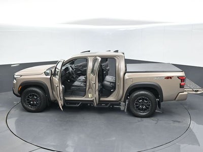 2022 Nissan Frontier Crew Cab PRO-4X 4x4