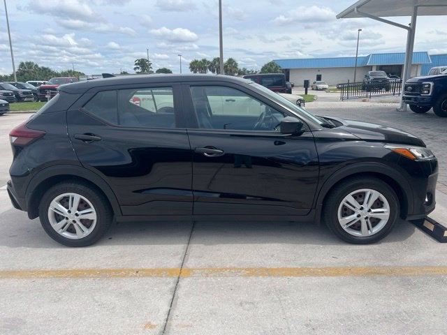 2021 Nissan Kicks S Xtronic CVT