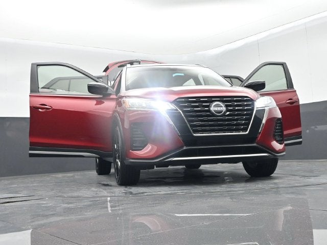 2023 Nissan Kicks SR Xtronic CVT