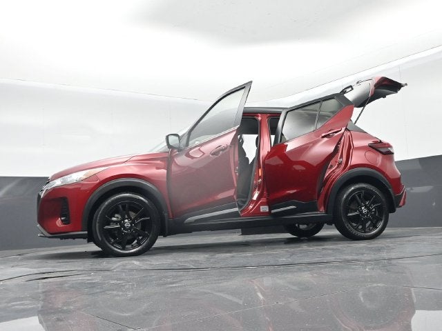 2023 Nissan Kicks SR Xtronic CVT