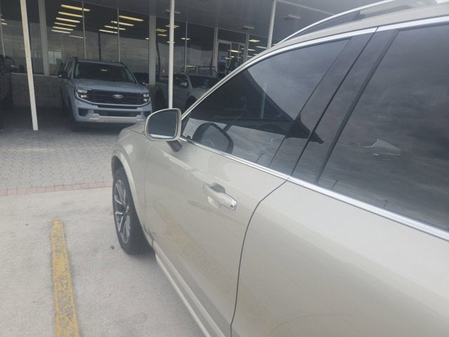 2018 Volvo XC90 T6 Momentum