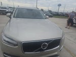 2018 Volvo XC90 T6 Momentum
