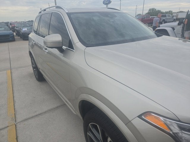 2018 Volvo XC90 T6 Momentum
