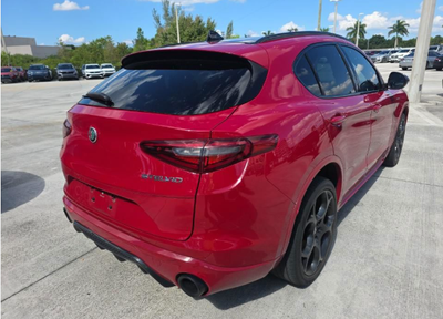 2023 Alfa Romeo Stelvio Veloce AWD